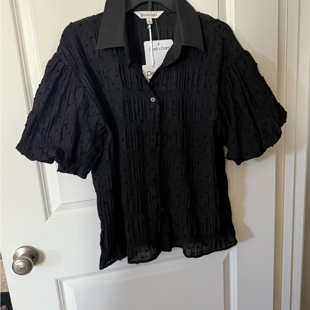 Black Short Puff Sleeve Blouse